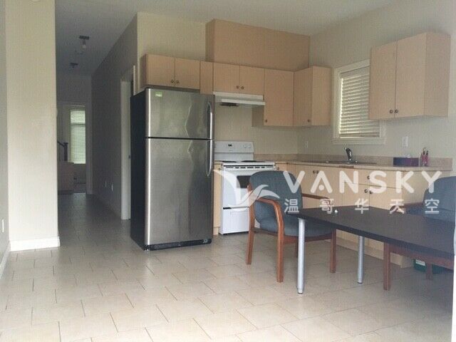 250222002951_Kitchen  Dining.jpg